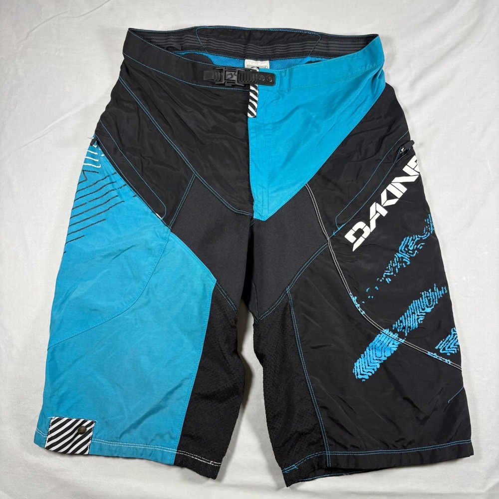 Dakine Mountain Bike MTB Shorts Mens Large Black Cyan Blue Padded Ratchet Waist